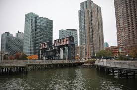Long Island City Skyline.jpg